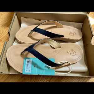 BRAND NEW OluKai Sandals - Nonohe, size 7